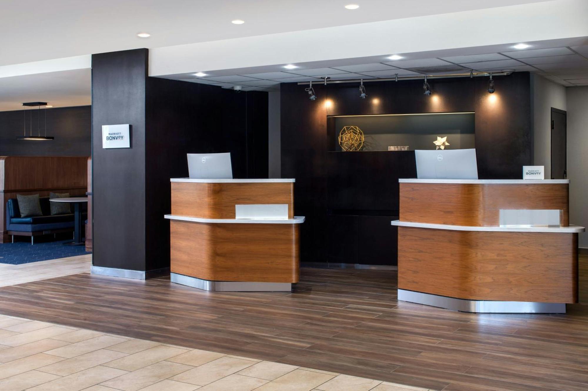 Courtyard By Marriott Phoenix Airport Eksteriør billede